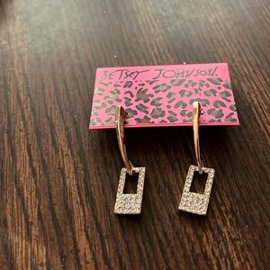 Betsey Johnson sparklers pierced earrings
